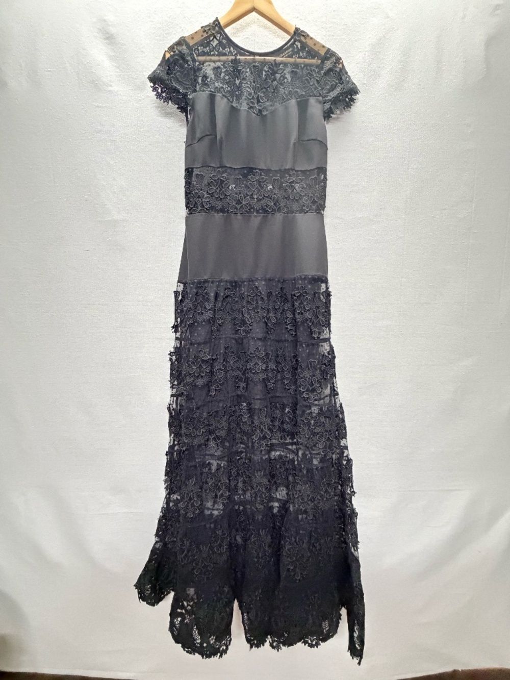 Bronx & Banco Sheer Panel Embroidered Evening Gown - US size 8